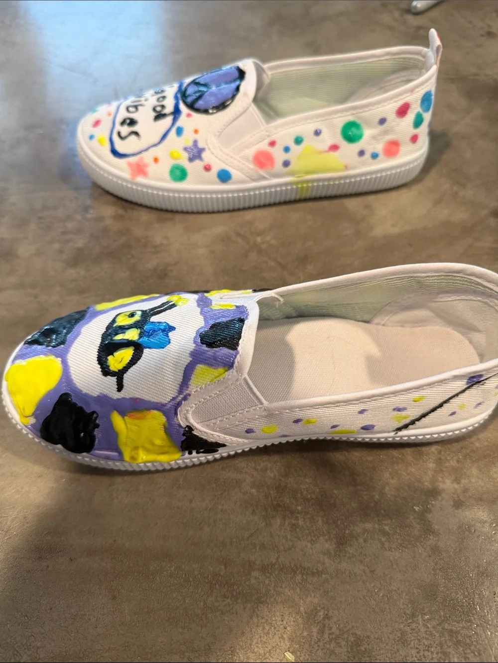 Kids White Canvas Slip-On Sneakers with Colorful Bee & 'Good Vibes' Art